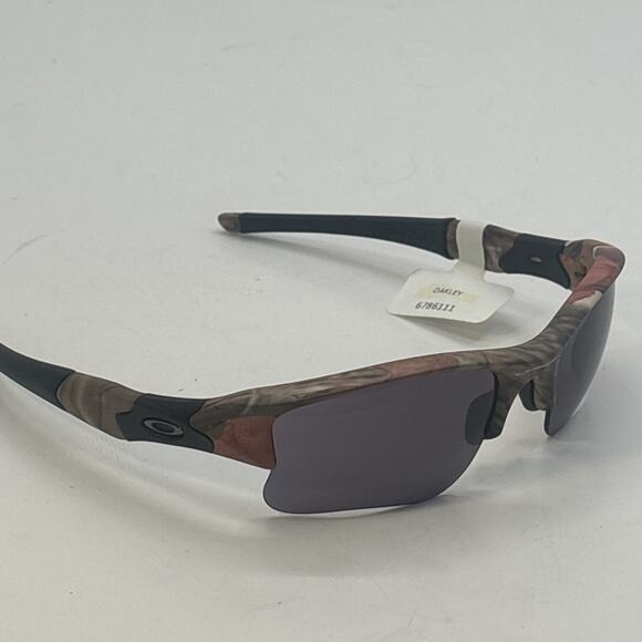 Oakley Flak Jacket Woodland Camo XLJ W/ VR28 Black Iridium Lenses Sunglasses (C) - Picture 6 of 7
